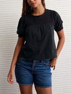 American Eagle Black Sunchaser High Neck Puff Sleeve Smocked Tee Size Large